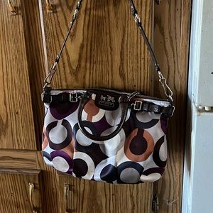 Beautiful classic Coach Madison purse.